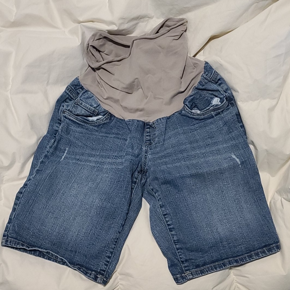 Oh baby motherhood Jean shorts